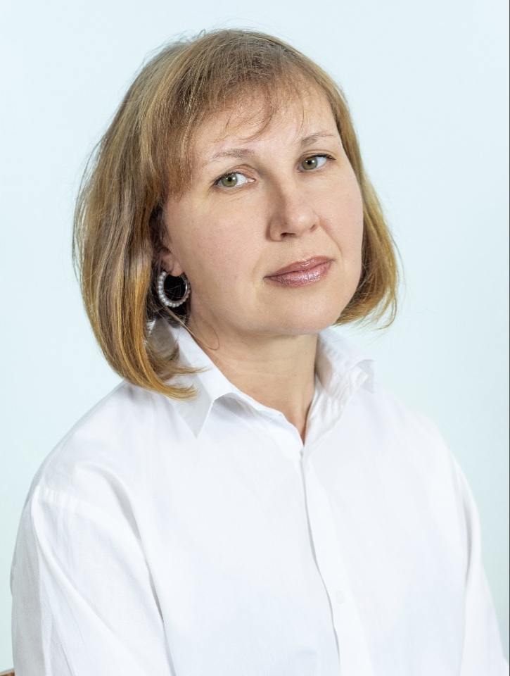 инструктор по физической культуре Тетерина Елена Валерьевна.